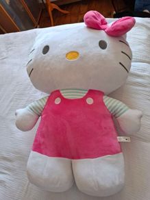 big hello kitty