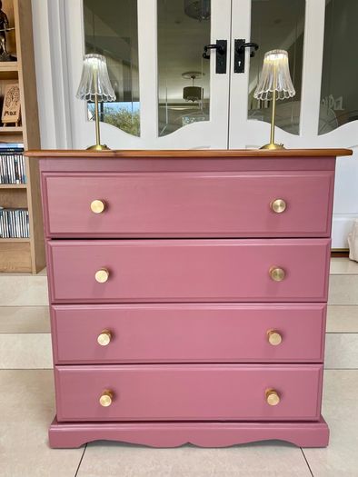 Pink Chest of drawers
