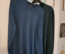 2 Mens jumpers