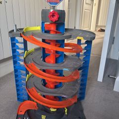 Hot Wheels Mega Garage