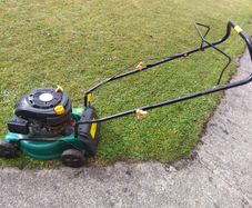 B & Q, FPLMP99 Petrol Lawnmower. working perfect and in excellent condition, no grass collection Box