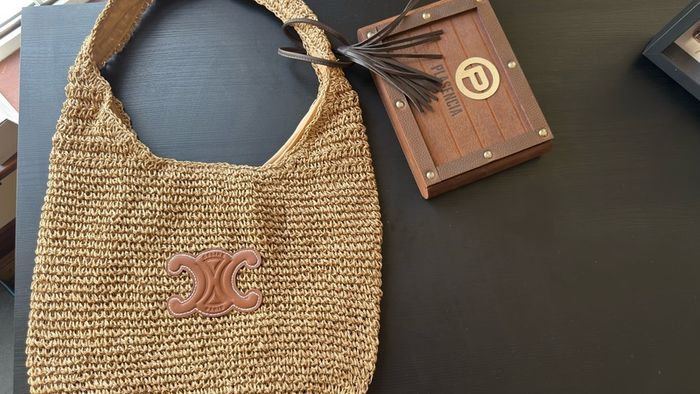 Luxury Woven Shoulder Bag - Camel