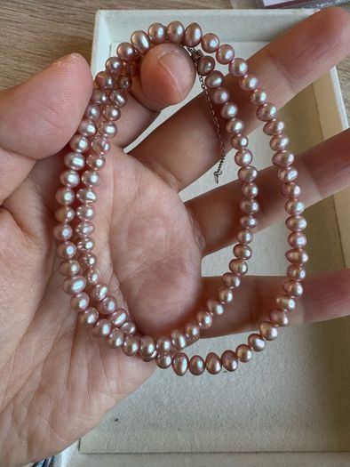 Real freshwater pearl necklace