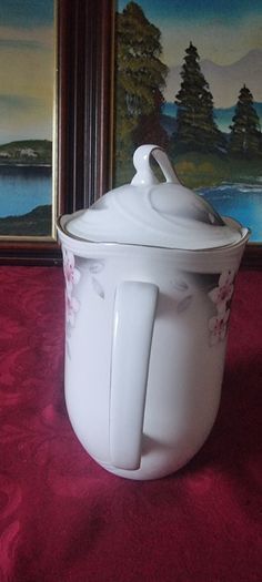 Vintage Royal Albert Horizons Star Flower Bone China Gold Gilt Coffee Pot / Water Pitcher Made In England