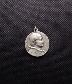 Vintage Pope Pius XI Medal