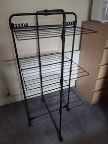 Clothes airer