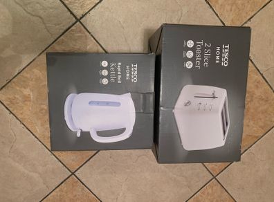 Box fresh kettle & toaster