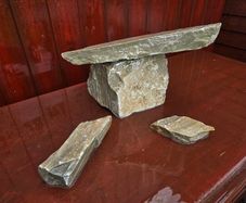 Aquarium rocks