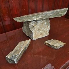 Aquarium rocks