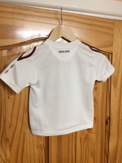 England National Football Team. Childrens Kids Home Jersey And Matching Home Shorts. Age 2-3 Years. World Cup 2022