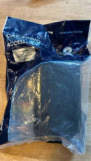 Connects2 CT24VW03 VW/ Skoda Double DIN facia