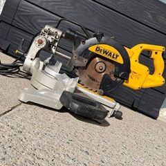 DeWalt DWS773-GB 216mm Sliding Mitre Saw 240V