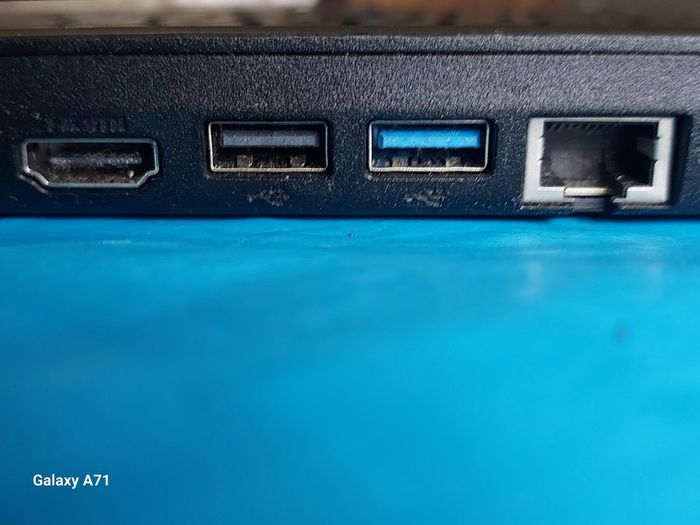 Acer Aspire ES 15, AMD Dual-Core Processor E1-7010, 1.5GHz, 4GB Ram, 1 Terrabyte HDD, Windows 10, Microsoft Edge, Chrome and VLC