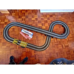 Scalextric Sierra set: BTCC Edition - cars have lights