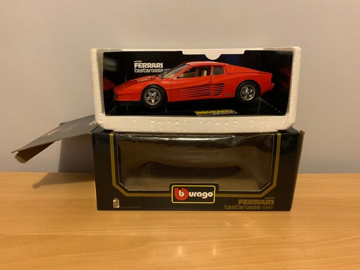1/18 Burago Model Car Ferrari Testarossa 1984