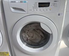 Zanussi Washing Machine - Large 10kg Drum