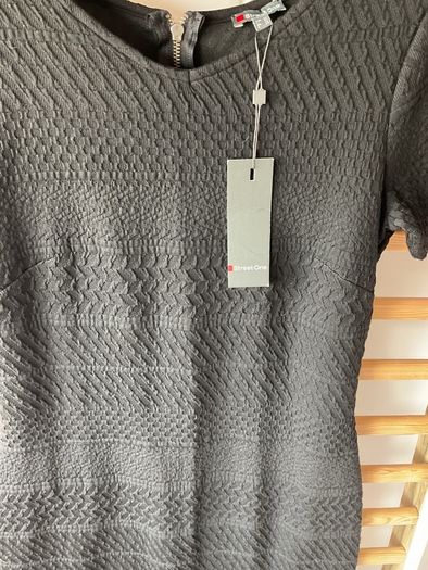 dress Bnwt black street one dress size 12 short sleeve