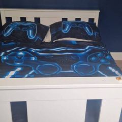 Double bed with new mattress