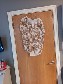 F&F Top.  Size 16.   B.N.W.T