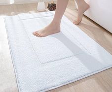 MULTIPLE SIZES AVAILABLE 40 x 60 cm, Non Slip Bathroom Mat, Soft Microfiber and Super Absorbent Bath Mats for Bathroom, Machine-Washable Bathroom Rug, White