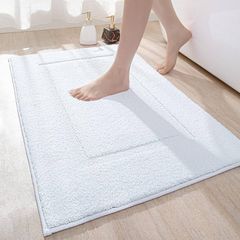 MULTIPLE SIZES AVAILABLE 40 x 60 cm, Non Slip Bathroom Mat, Soft Microfiber and Super Absorbent Bath Mats for Bathroom, Machine-Washable Bathroom Rug, White