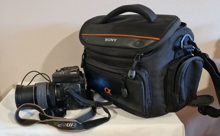 FinePix S9500 Digital camera with camera bag