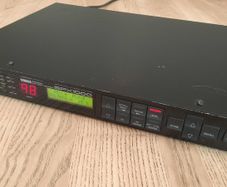 Yamaha SPX1000 Professional Multi-Effect Processor RECAPPED