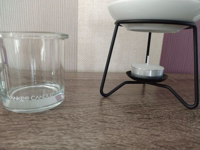 Yankee Candle Glass Votive Holders and Ceramic Tart Burner and Tea Light