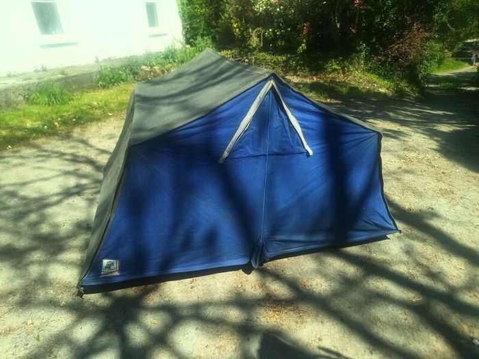 Roof tent