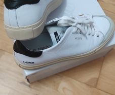 Axel Arigato Sneakers