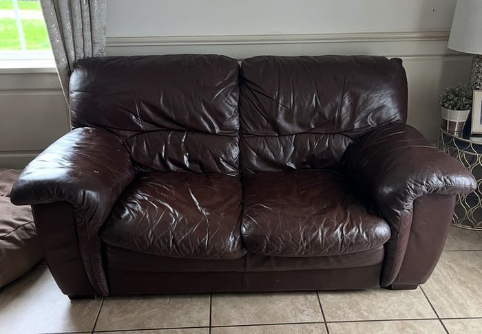 3, 2 Leather suite