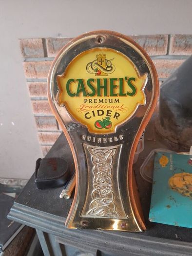 vintage  cashels cider font