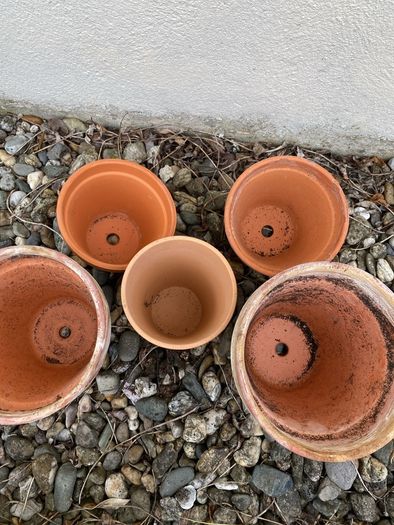 Flower pots
