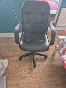 Desk chair