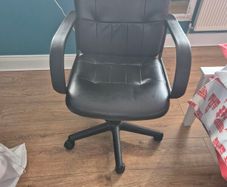 Desk chair