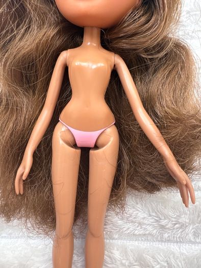 Bratz Sleep Over party Yasmin MGA Used Please see photos