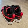 Nike shoes Image 2
