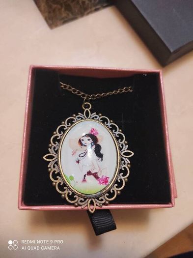 Handmade antique style pendant