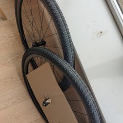 gravel wheelset