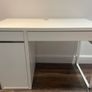 Ikea Micke desk Image 2