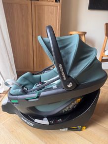 Maxi Cosi Coral car seat