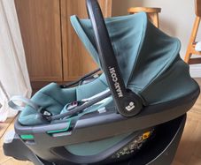 Maxi Cosi Coral car seat
