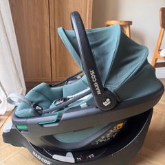 Maxi Cosi Coral car seat