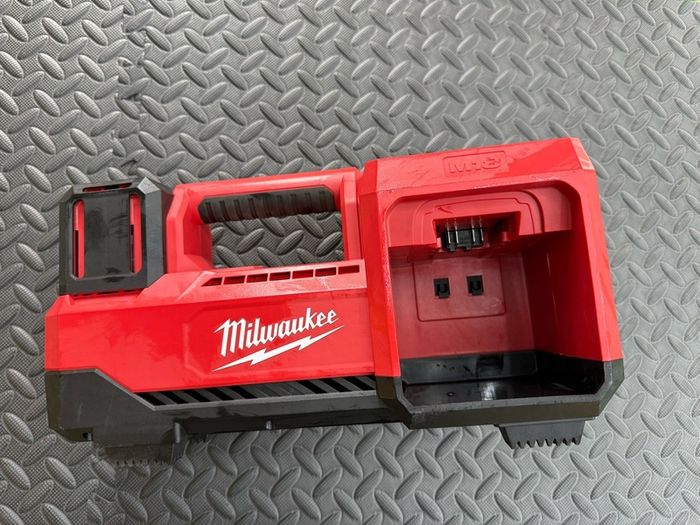 milwaukee tyre inflator
