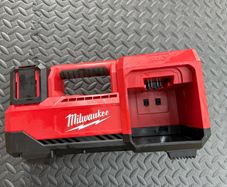 milwaukee tyre inflator