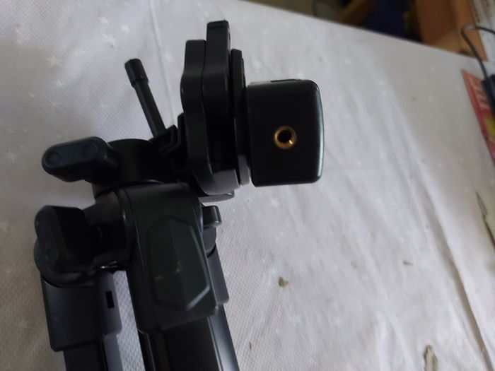 Camera Tripod with multiple extensions for increasing height and in excellent condition