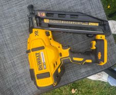 DeWalt DCN660 2nd fix nailgun