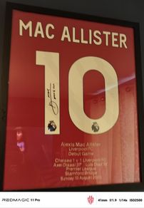 Signed Liverpool mac allister with pic prof