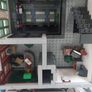 lego modular bank 10251 Image 3