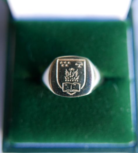 Vintage 9Ct Yellow Gold 375 Men's Clan Signet Crest Ring 2,52g size T